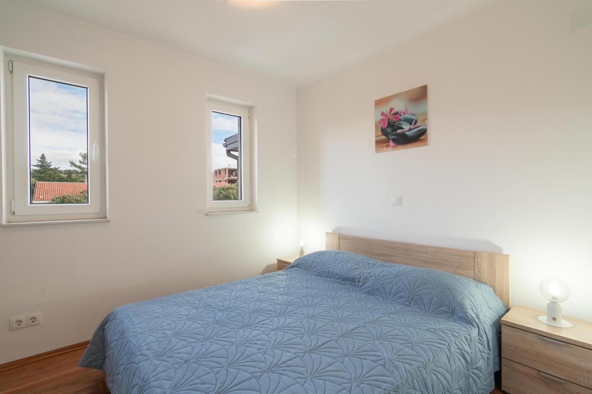 Apartments With A Parking Space Mandre, Pag - 18748 โคลัน ภายนอก รูปภาพ