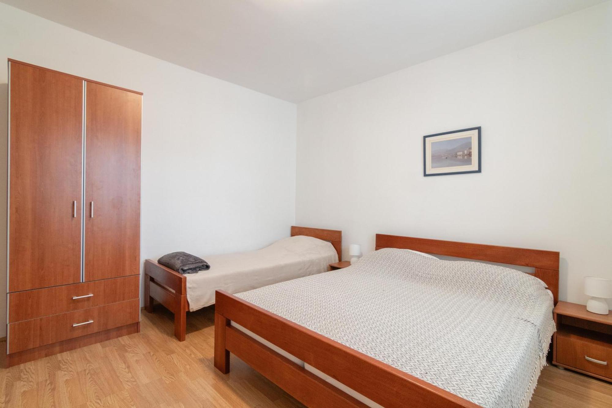 Apartments With A Parking Space Mandre, Pag - 18748 โคลัน ภายนอก รูปภาพ