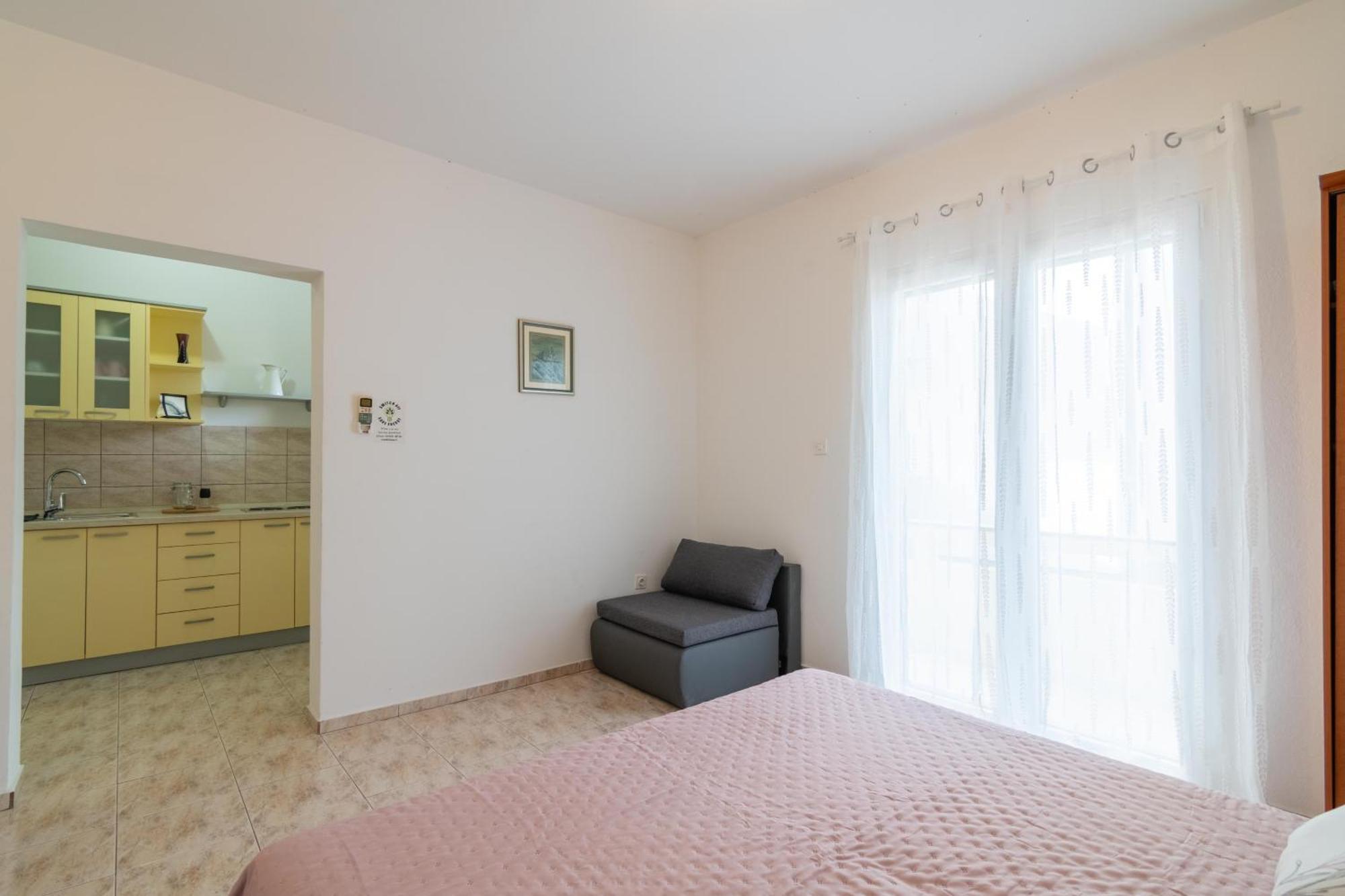 Apartments With A Parking Space Mandre, Pag - 18748 โคลัน ห้อง รูปภาพ